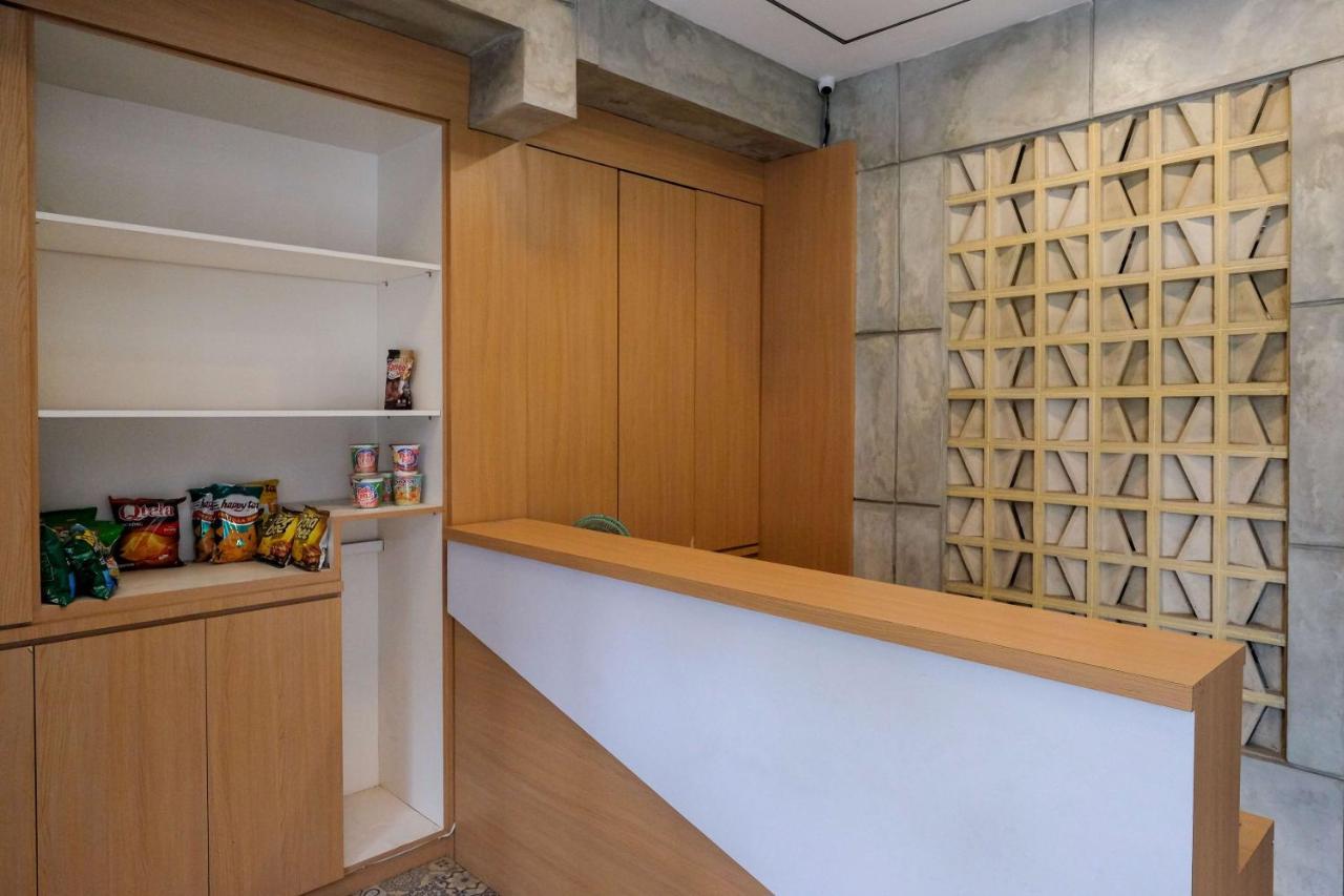 Urbanview Hotel Syariah Artamara Tegal By Reddoorz Exterior foto