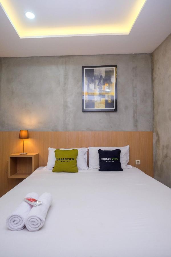 Urbanview Hotel Syariah Artamara Tegal By Reddoorz Exterior foto
