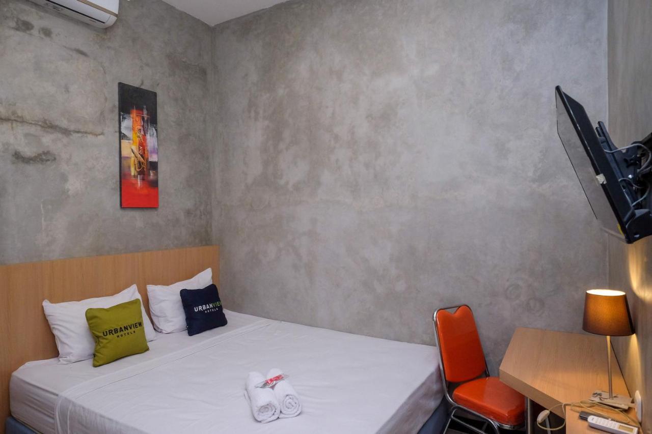 Urbanview Hotel Syariah Artamara Tegal By Reddoorz Exterior foto